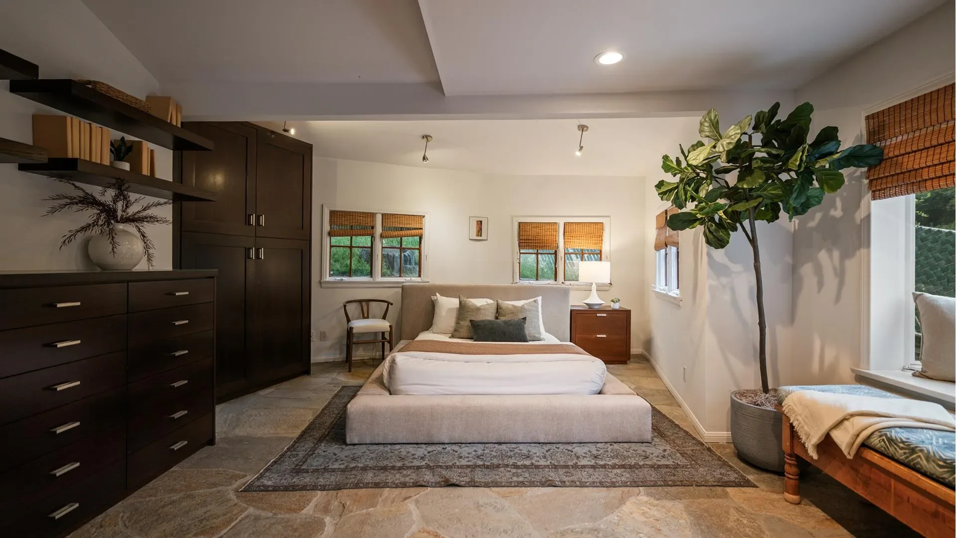 2576 Benedict Canyon Dr, Beverly Hills, California, United States. - Photo 15