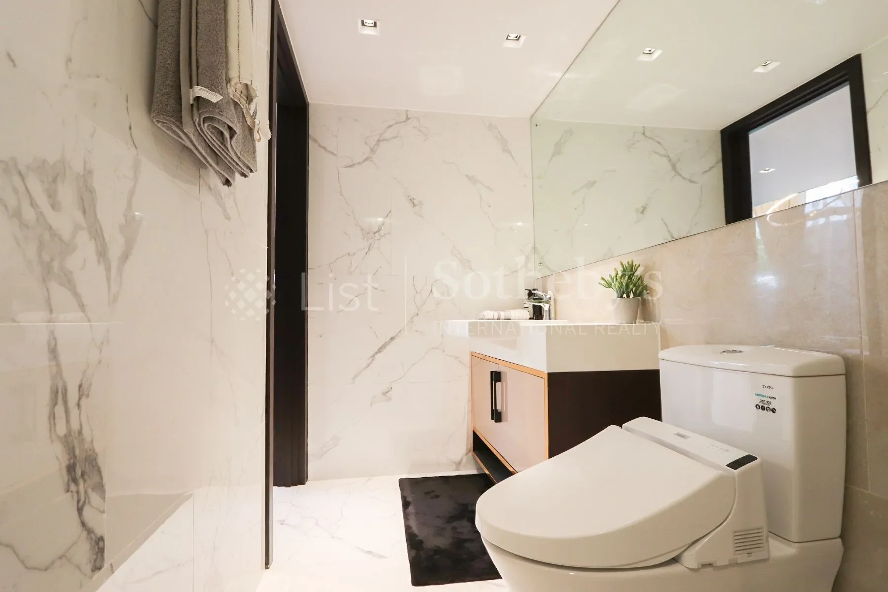 Gallery photo 11