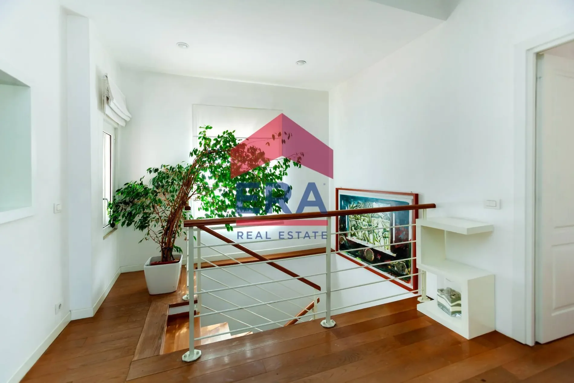 Gallery photo 3