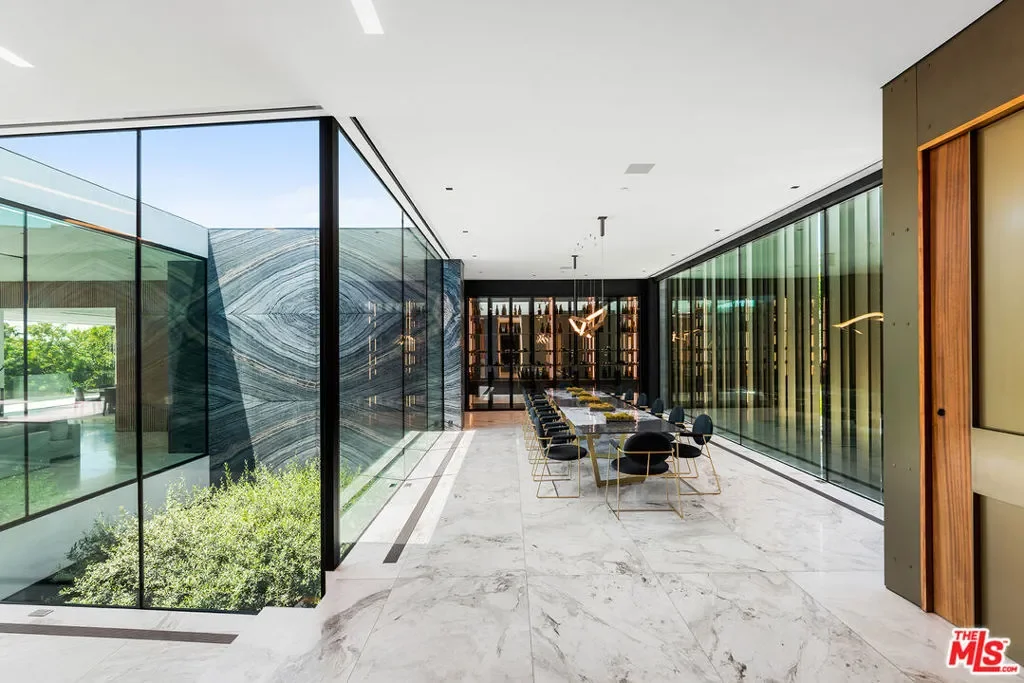1108 Wallace, Beverly Hills, California, United States. - Photo 54