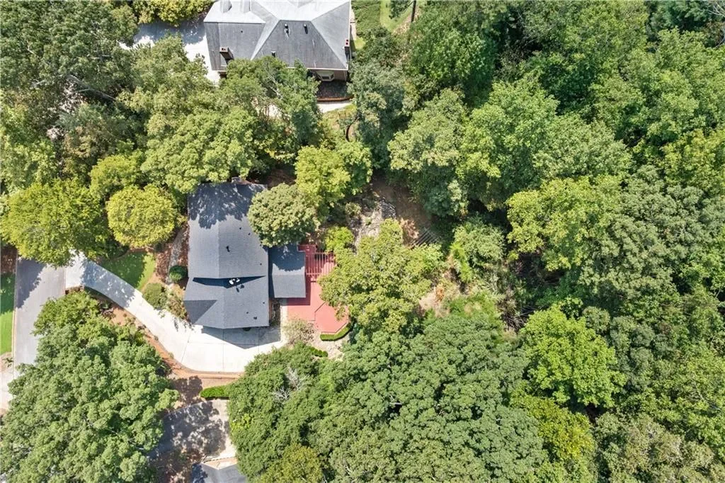 7300 Chattahoochee Bluff Drive, Atlanta, Georgia, United States. - Photo 20