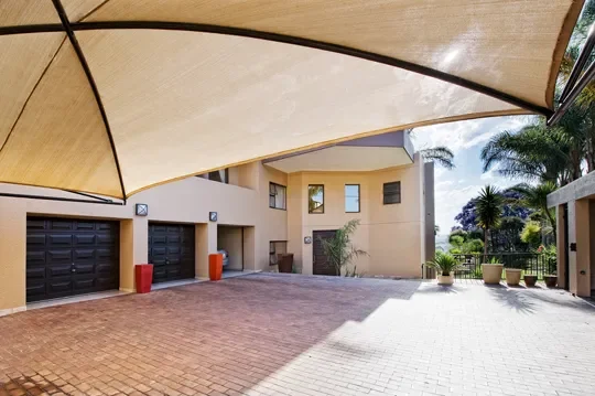 Exterior photo 10