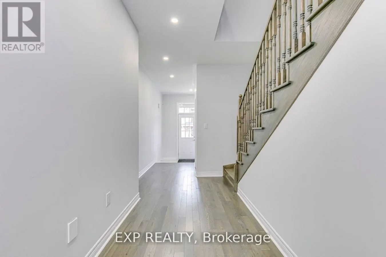 142 TOUCAN TRAIL, Oakville, Ontario, Canada. - Photo 17