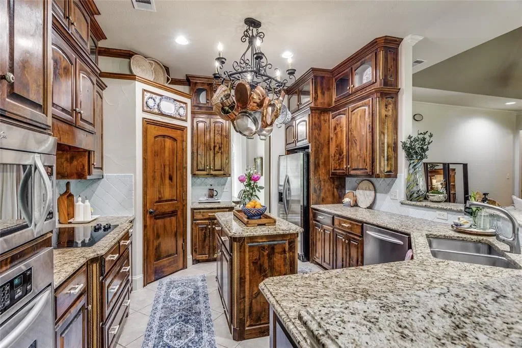 10208 Drop Tine Court, Fort Worth, Texas, United States. - Photo 15