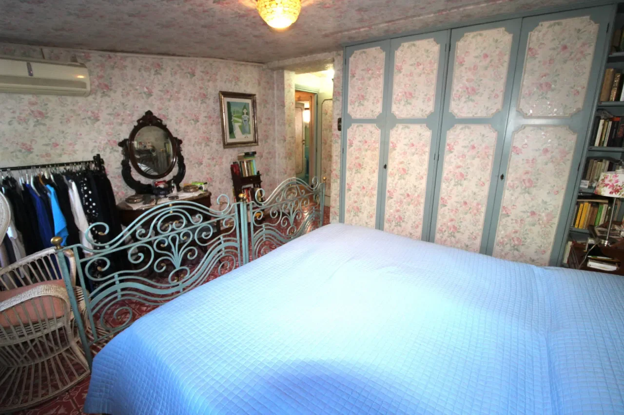 Gallery photo 9