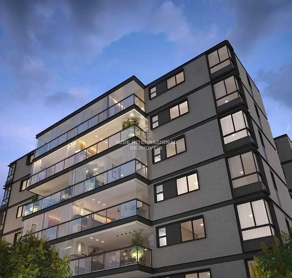 Exterior photo 2