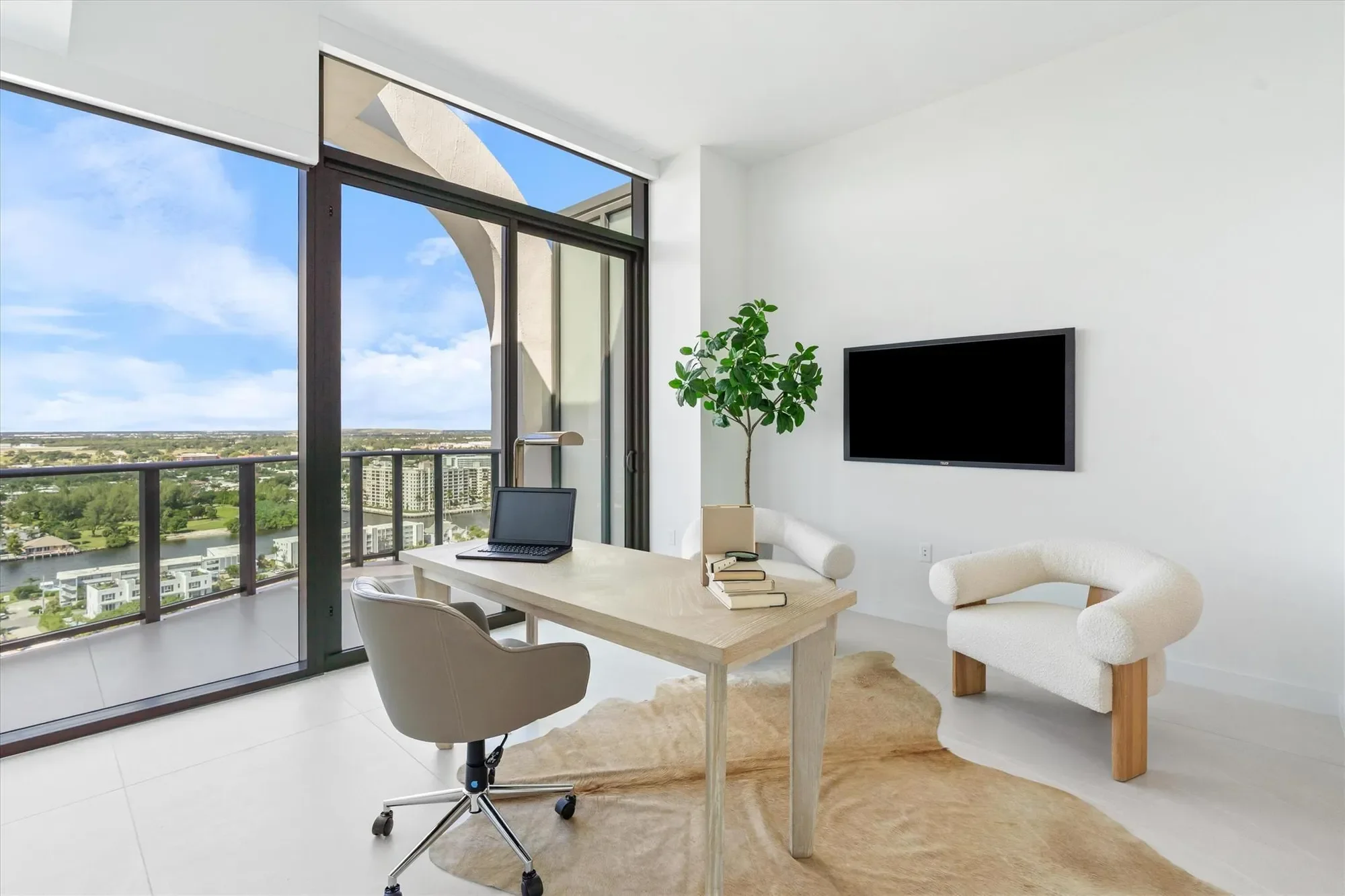 900 N Ocean Boulevard, Hillsboro Beach, Florida, United States. - Photo 16