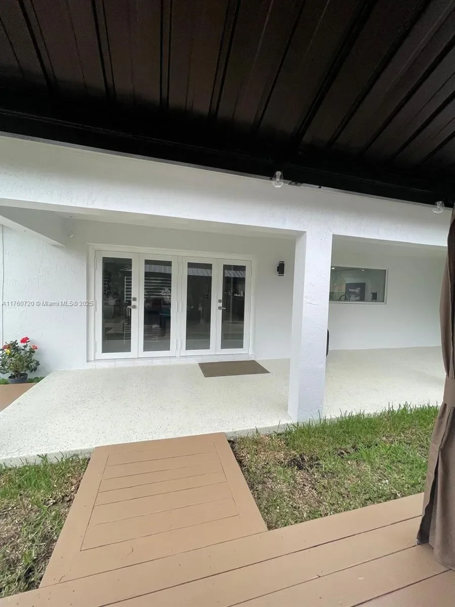 15690 SW 153rd Ct, Miami, Florida, United States. - Photo 13