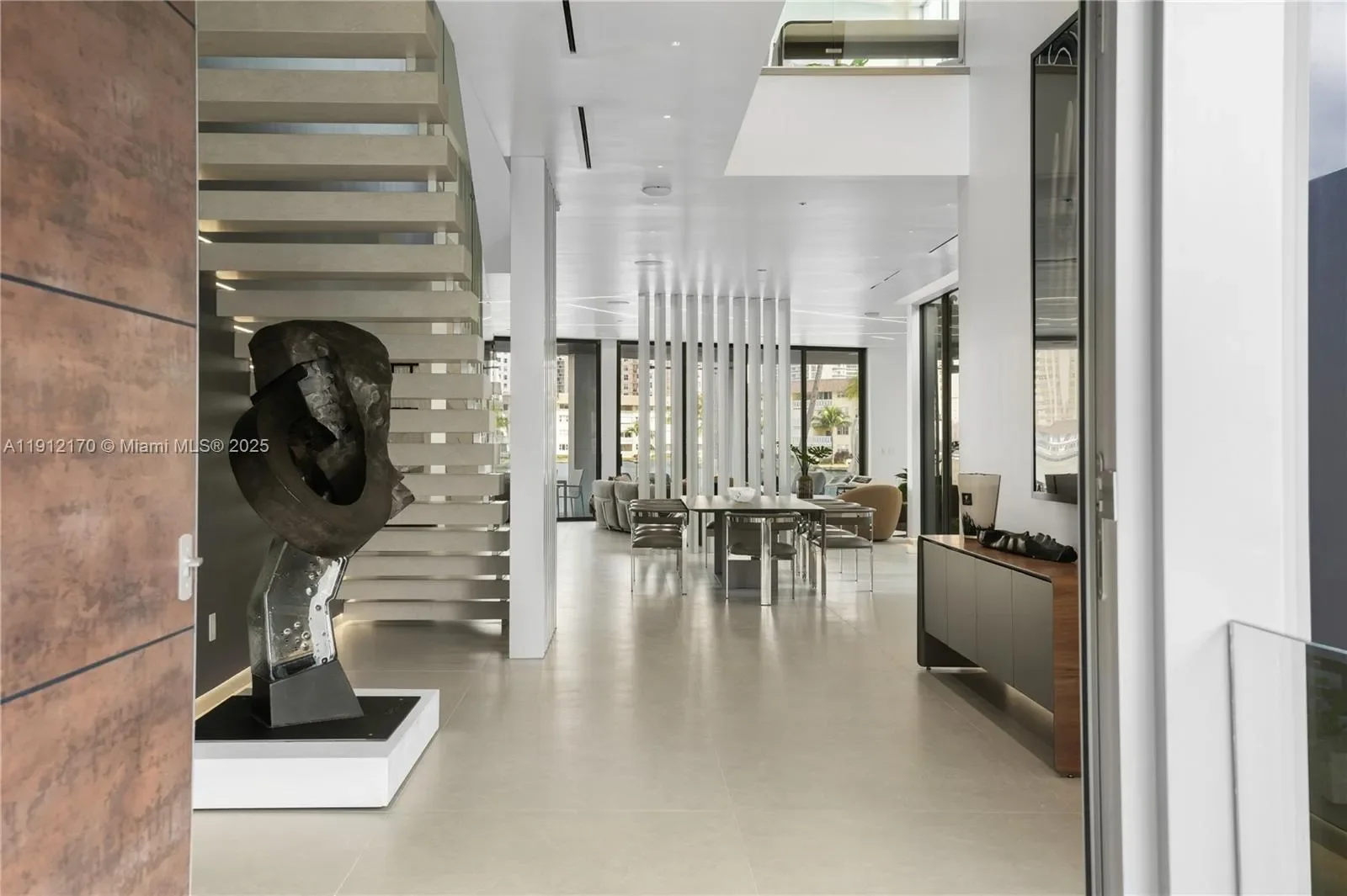 501 Palm Dr, Hallandale Beach, Florida, United States. - Photo 9
