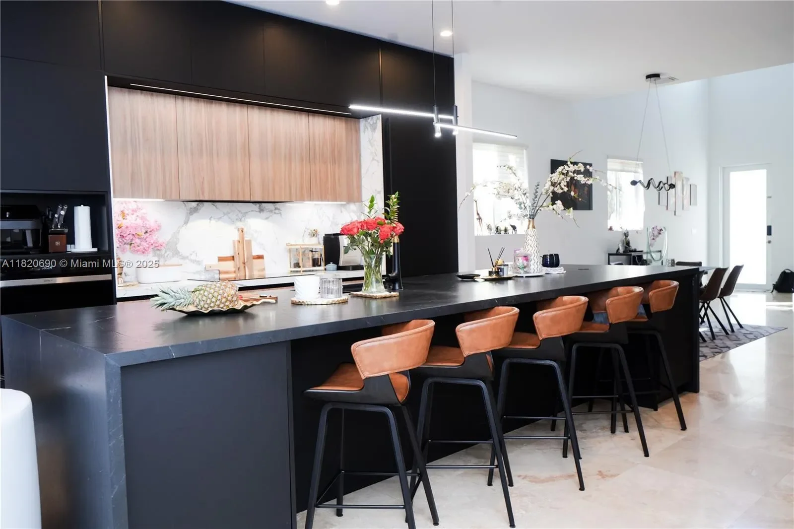 2836 W Trade Ave 2836, Miami, Florida, United States. - Photo 3