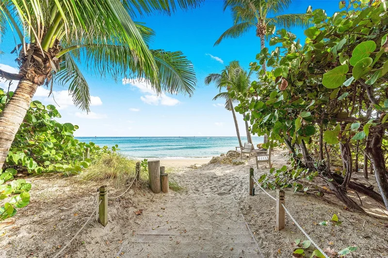 3203 Dover Rd, Hillsboro Beach, Florida, United States. - Photo 35