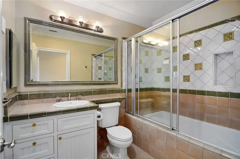 18933 La Montana Place, Los Angeles, California, United States. - Photo 47