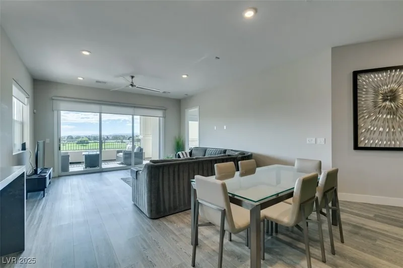 9133 Las Manaitas Avenue 401, Las Vegas, Nevada, United States. - Photo 14