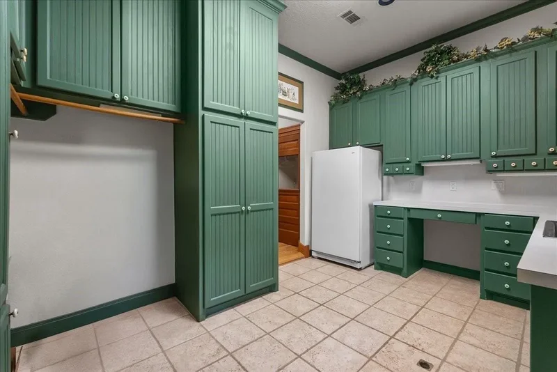 7306 Live Oak Circle, Alvin, Texas, United States. - Photo 40