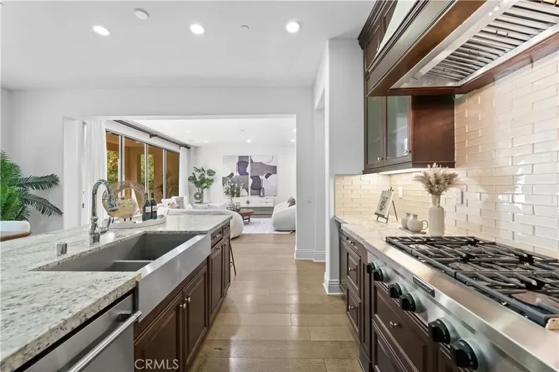 18 Windrow Road, Irvine, California, United States. - Photo 8