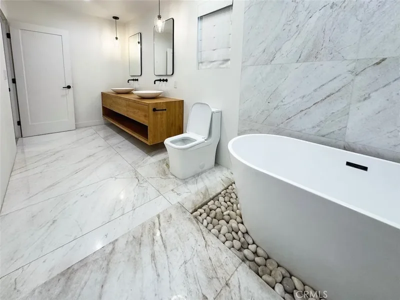 22539 Dolorosa Street, Los Angeles, California, United States. - Photo 24