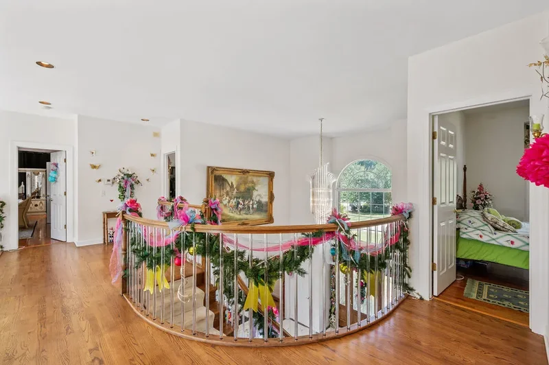 28951 Forest Lake Lane, Libertyville, Illinois, United States. - Photo 19