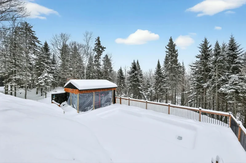 11 Ch. des Fougères, Saint-Sauveur, Quebec, Canada. - Photo 12