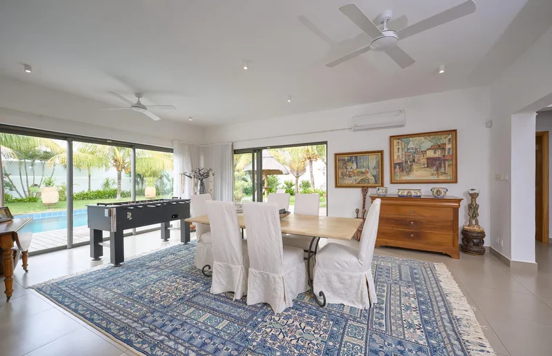 Grand Baie, Rivière du Rempart District, Mauritius. - Photo 12