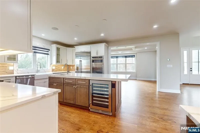 19 Meadowbrook Road, Upper Saddle River, NJ, 07458, USA, Saddle River, New Jersey, United States. - Photo 6