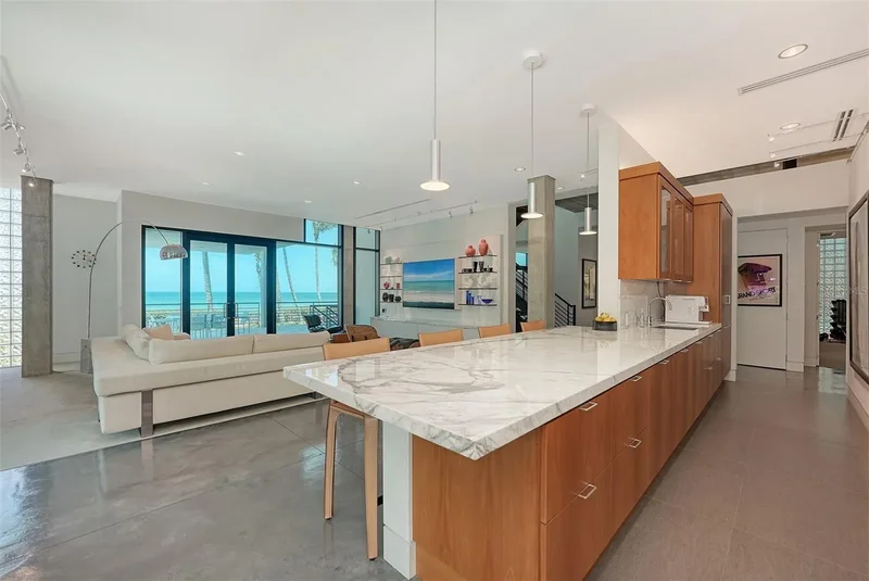 8250 SANDERLING ROAD, Siesta Key, Florida, United States. - Photo 26