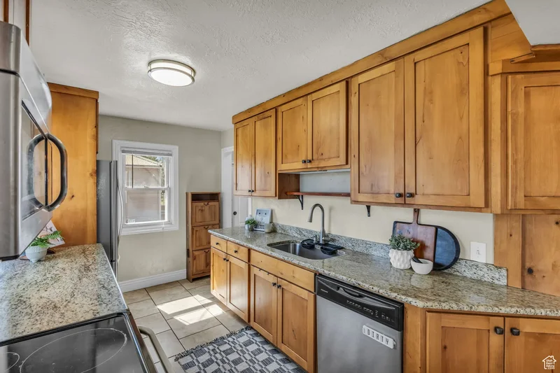 6 W MILLER ST S, South Salt Lake, Utah, United States. - Photo 12