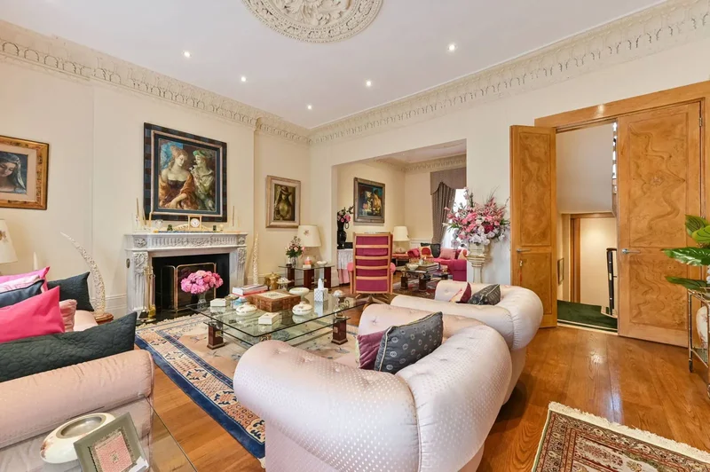 1 Walton Place, Central London, London, England, United Kingdom. - Photo 12