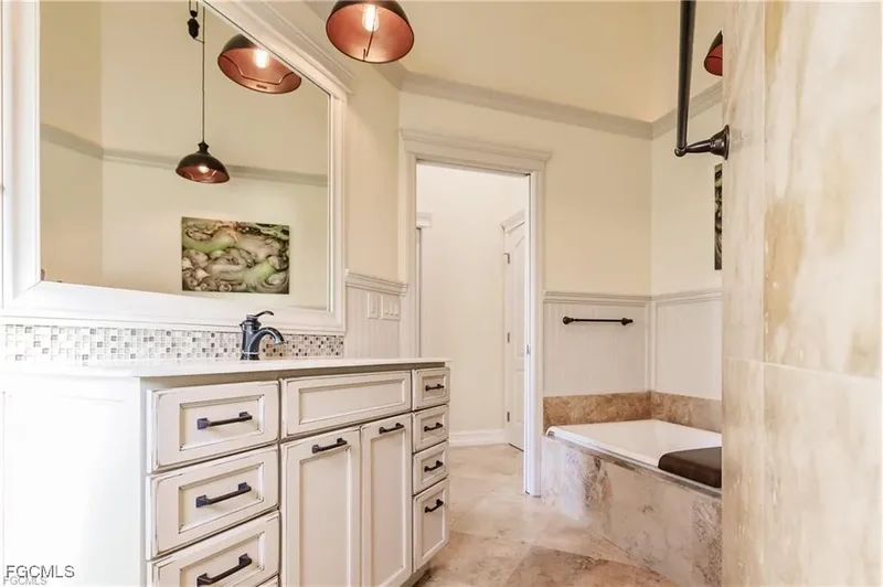 12122 Siesta Drive, Fort Myers Beach, Florida, United States. - Photo 16