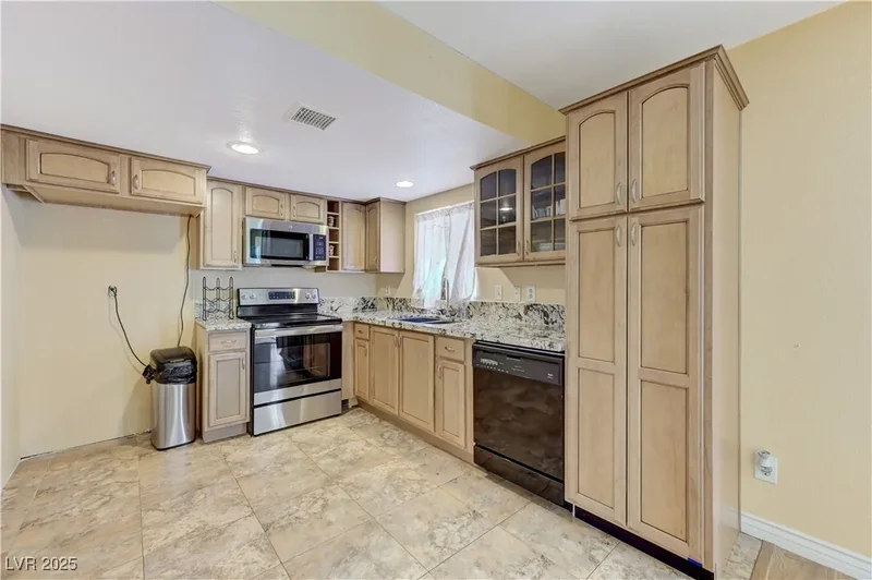 3132 El Camino Road, Las Vegas, NV 89146, Las Vegas, Nevada, United States. - Photo 117