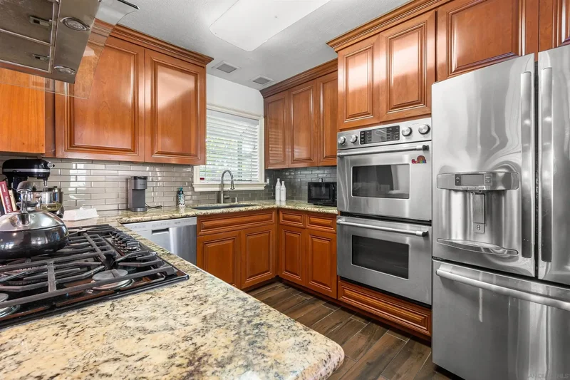 911 Groveton Ave, Glendora, California, United States. - Photo 32