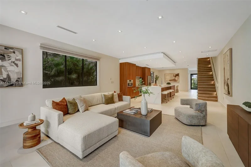 2980 Coconut Ave, Miami, Florida, United States. - Photo 18