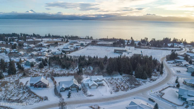 925 Soundview Avenue, Homer, AK 99603, Homer, Alaska, United States. - Photo 54