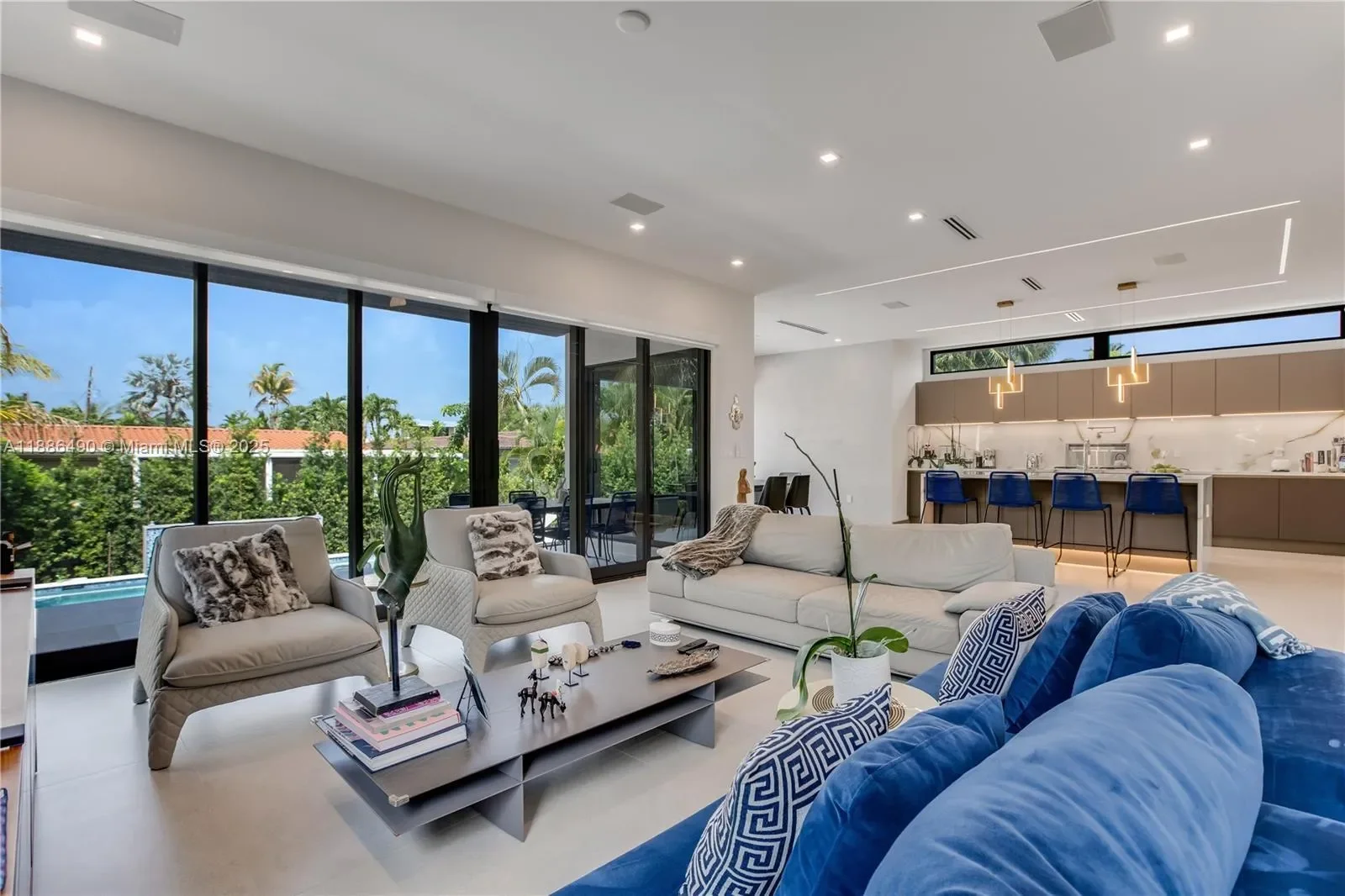 8826 Froude Ave, Bal Harbour, Florida, United States. - Photo 14