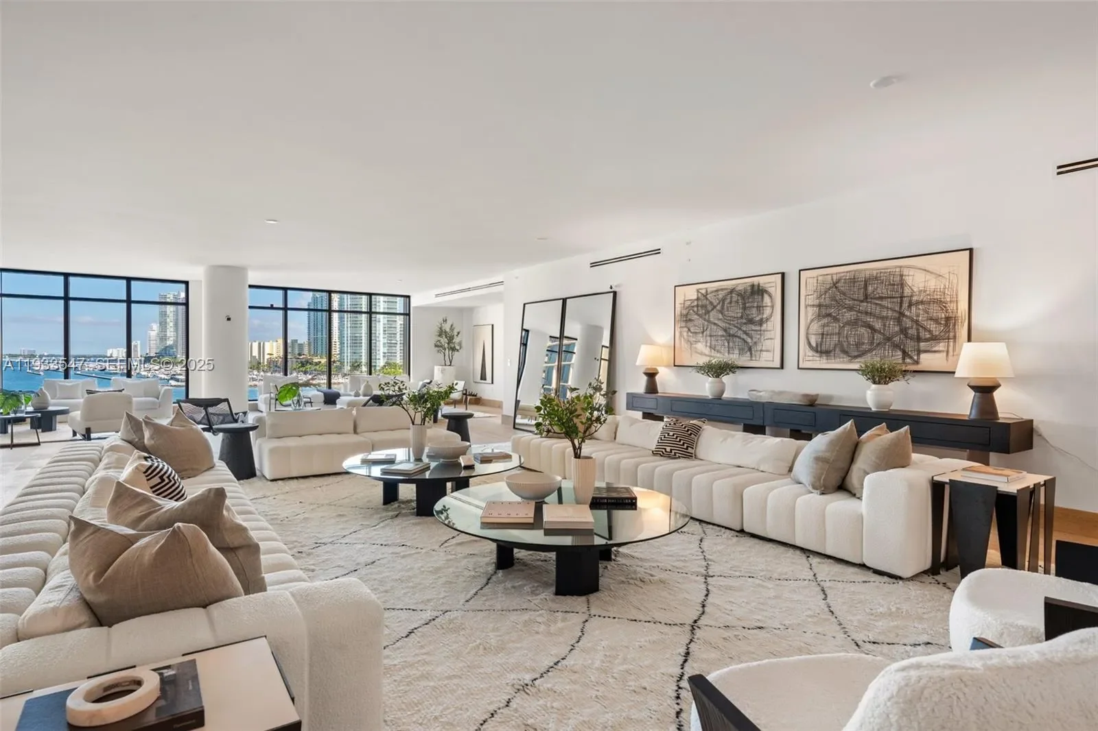 7061 Fisher Island Dr, Miami Beach, Florida, United States. - Photo 29