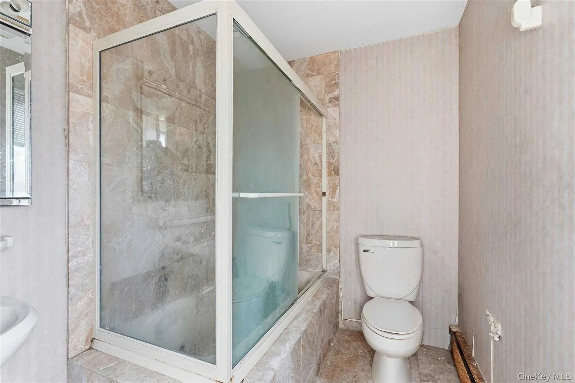 9 Beatrice Lane, Glen Cove, NY, 11542, USA, Glen Cove, New York, United States. - Photo 8