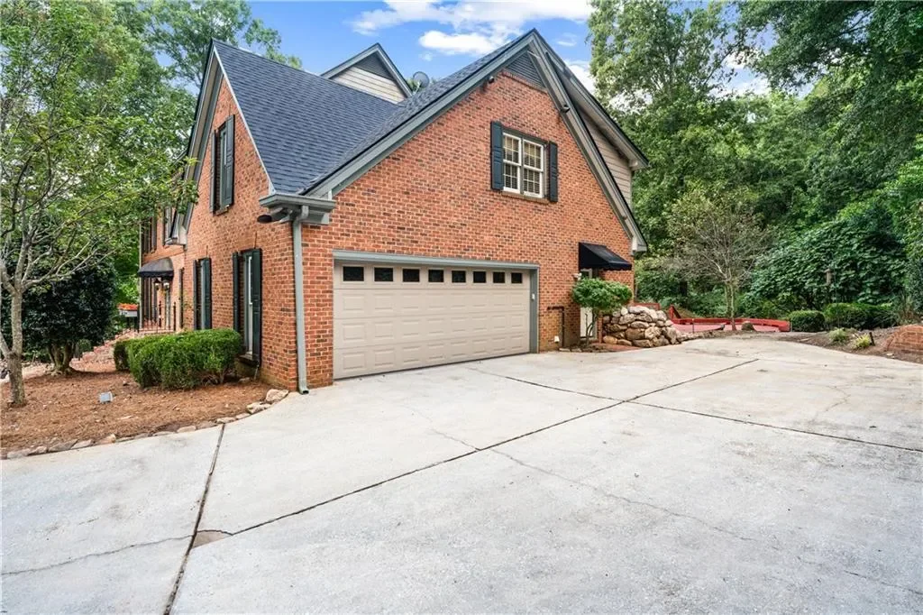 7300 Chattahoochee Bluff Drive, Atlanta, Georgia, United States. - Photo 21