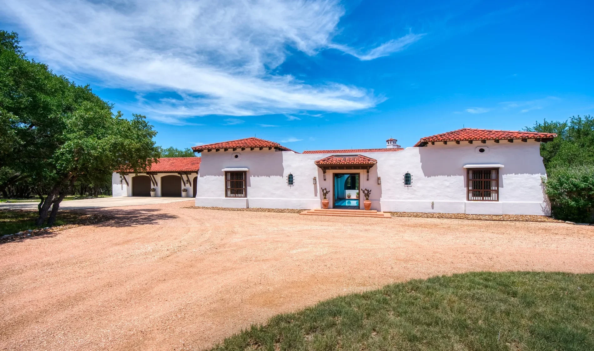 2835 Palomino Springs , Bandera, TX 78003, Bandera, Texas, United States. - Photo 47