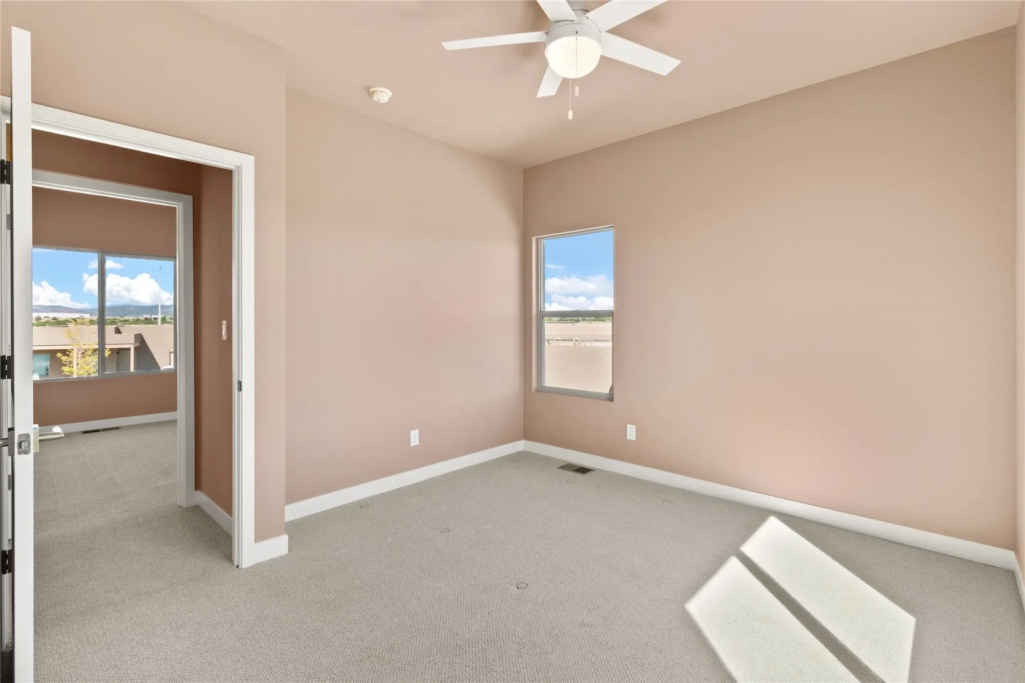 7609 Arroyo Oeste Lane , Santa Fe, NM 87507, Santa Fe, New Mexico, United States. - Photo 10