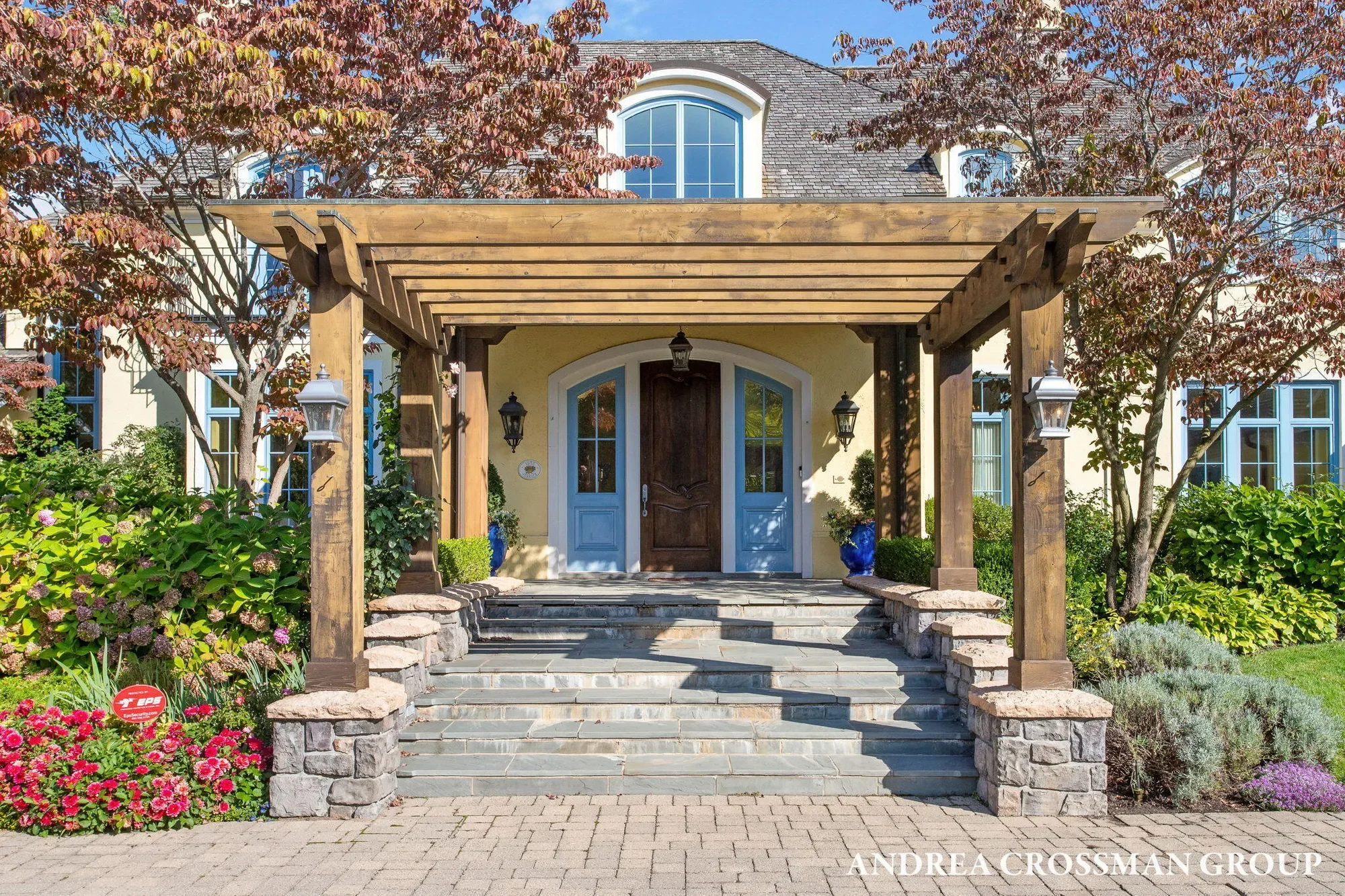 1933 South Shore Drive, Holland, MI 49423, Holland, Michigan, United States. - Photo 105