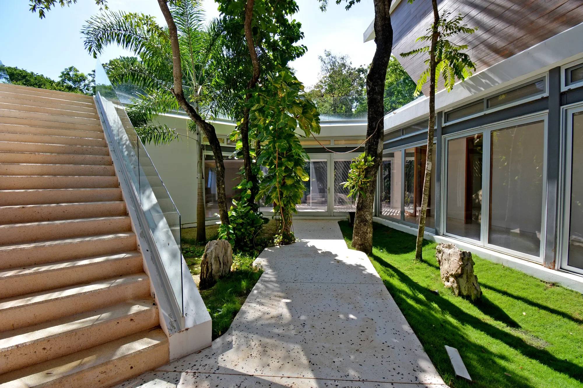 Gallery photo 5