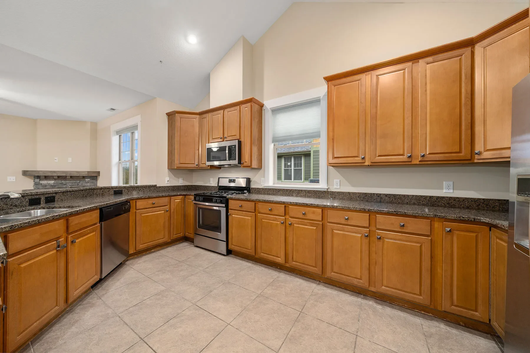 22 Craftsman View Drive, Asheville, NC 28804, Asheville, North Carolina, United States. - Photo 1