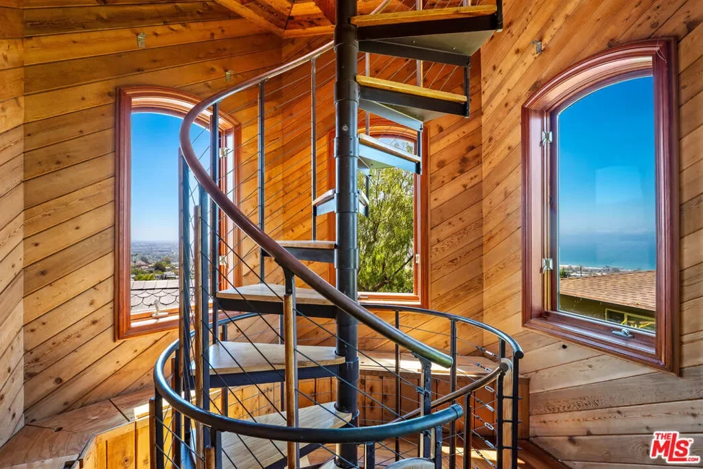 440 Mariposa Drive, Ventura, California, United States. - Photo 34