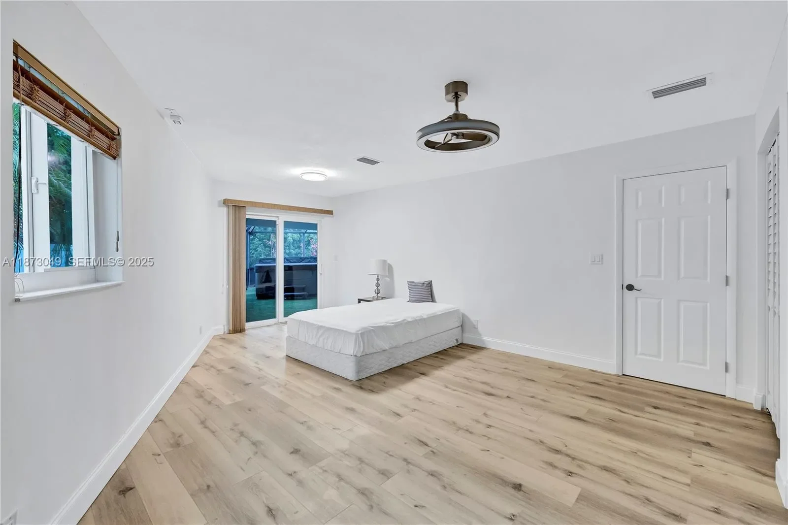 3211 Calle Largo Dr, Hollywood, Florida, United States. - Photo 16