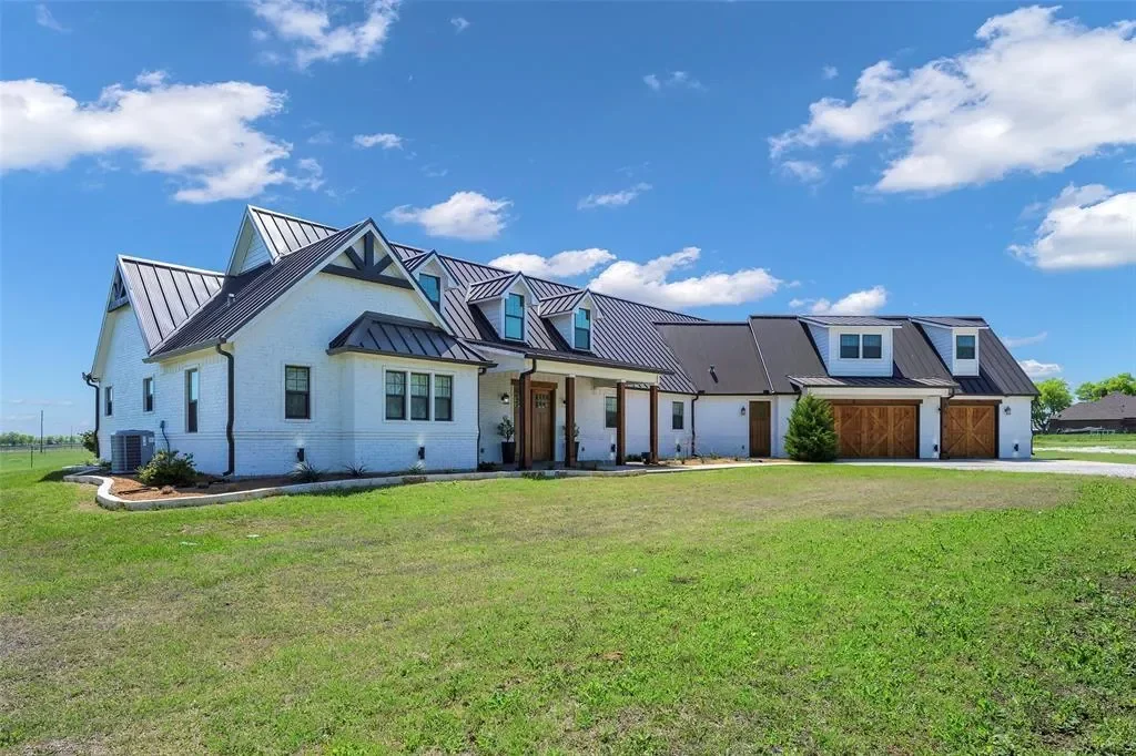 12345 Flow Road, Krum, Texas, United States. - Photo 6