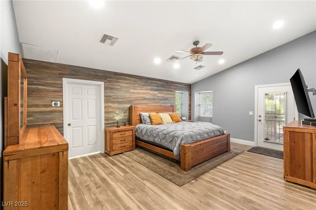 8275 W Craig Road, Las Vegas, Nevada, United States. - Photo 21