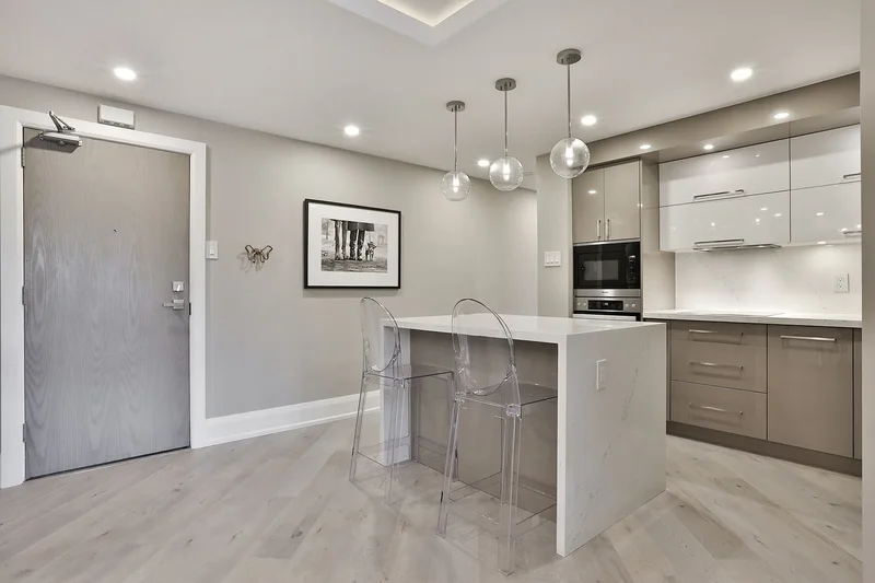 235 St Clair Ave W  301, Toronto, ON M4V 1R4, Toronto, Ontario, Canada. - Photo 19