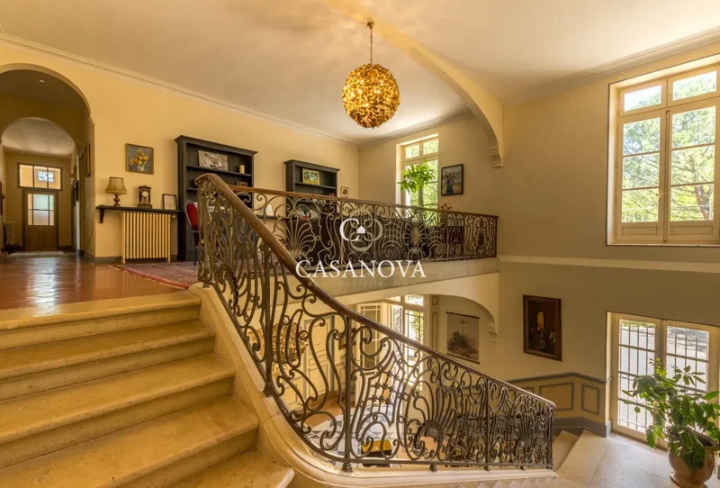 Property for Sale in Montpellier, 1530m² 20 Rooms €4,990,000 with Pool