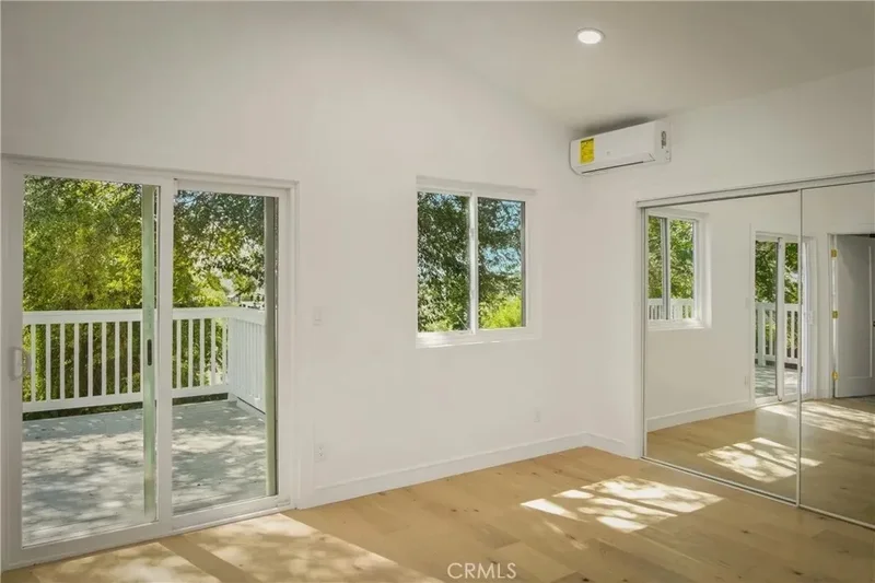 6150 Strickland Avenue, Los Angeles, California, United States. - Photo 24