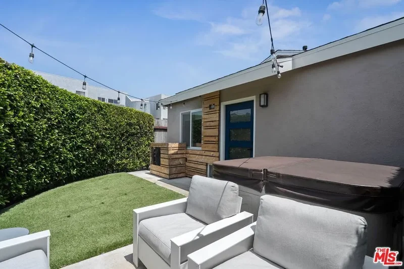 Residential Income in Los Angeles