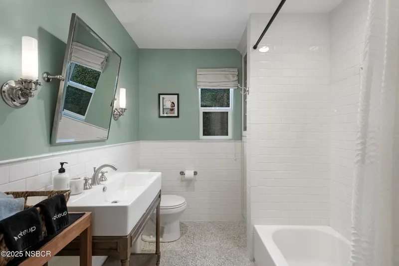1109 Las Olas Avenue, Santa Barbara, CA 93109, Santa Barbara, California, United States. - Photo 19